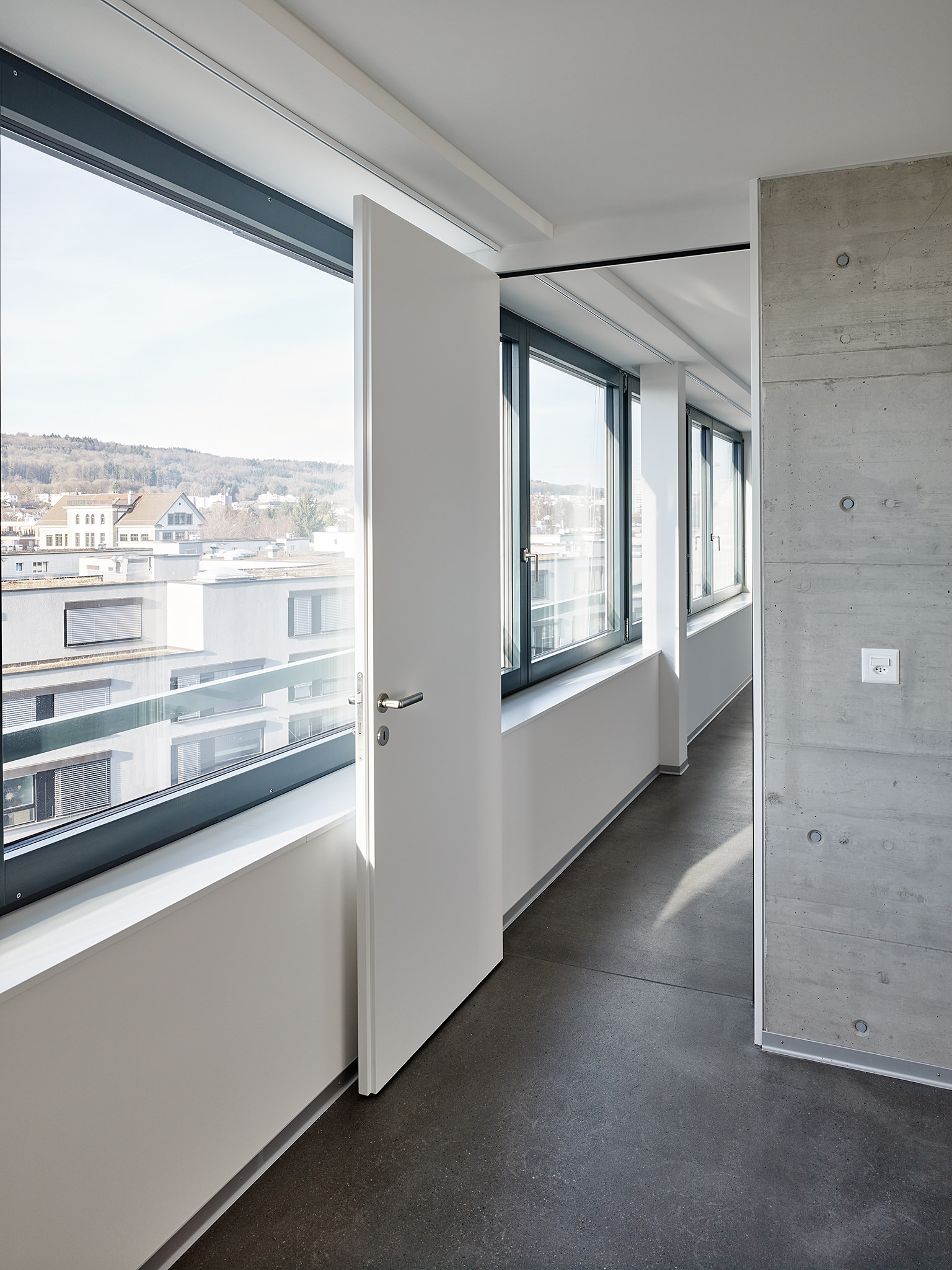 E17630 Alpa 063492 SCREEN